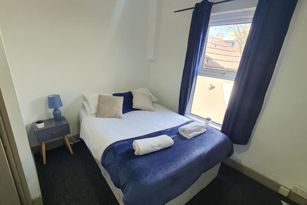 Apartamento Free Netflix, Large House, Great Price Cardiff Exterior foto