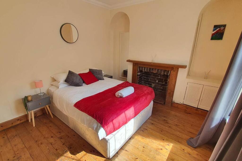 Apartamento Free Netflix, Large House, Great Price Cardiff Exterior foto